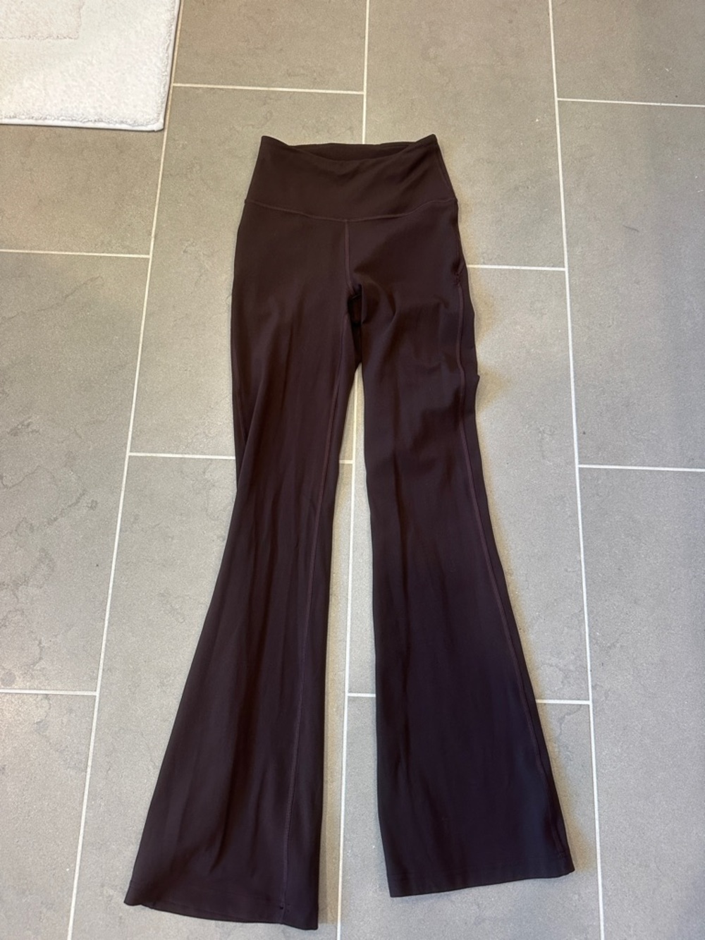 Lululemon Groove Flare